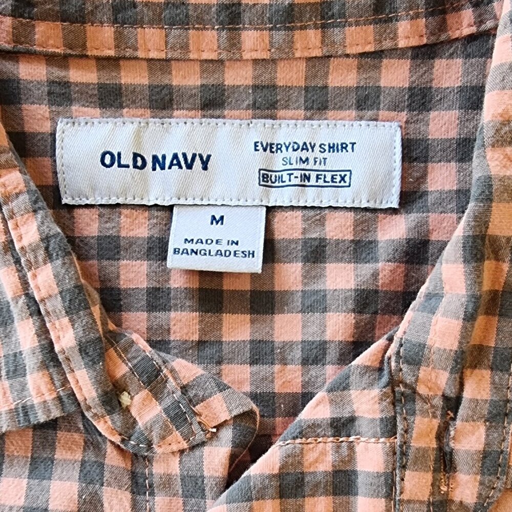 Old Navy Long sleeve Everyday buttondown checkered peach and grey shirt